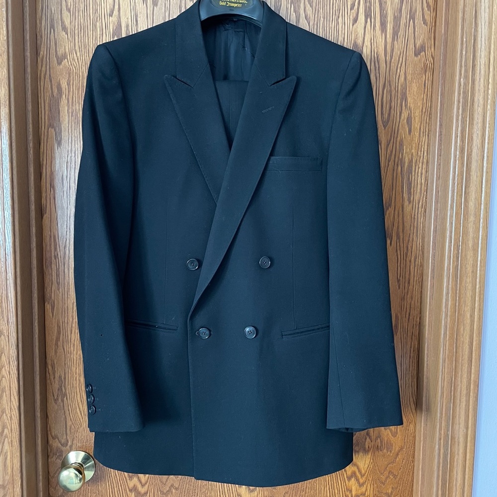 Givenchy Gentlemen for Chequers men’s 2-piece suit